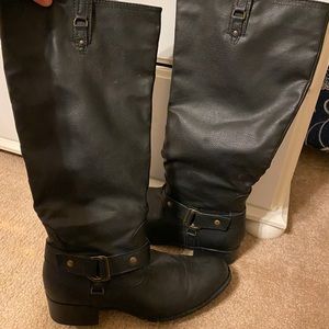 Dark Grey Winter Boots
